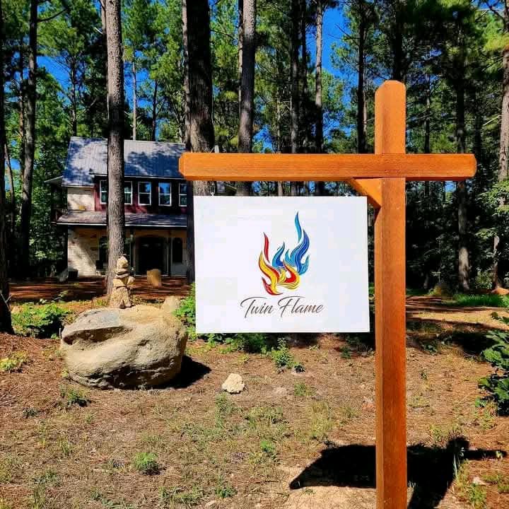 Professional cabin Owners logo